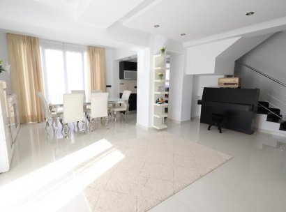 Villa · Herverkoop - Cabo Roig · Alicante · Spanje