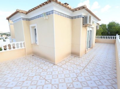 Villa · Herverkoop - Orihuela Costa · Villamartín - Las Filipinas · Alicante · Spanje