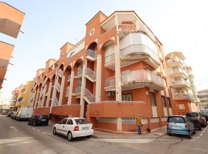 Appartement · Herverkoop - Torrevieja · La Mata pueblo · Alicante · Spanje