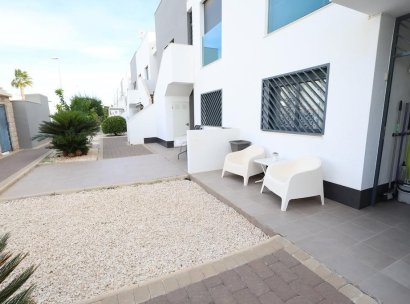 Bungalow · Herverkoop - Orihuela Costa · La Zenia · Alicante · Spanje