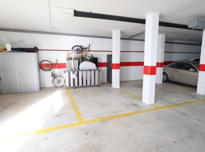 Bungalow · Herverkoop - Orihuela Costa · La Zenia · Alicante · Spanje