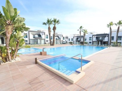 Bungalow · Herverkoop - Orihuela Costa · La Zenia · Alicante · Spanje