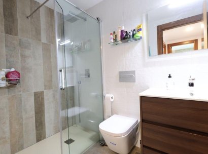 Twee-onder-een-kapwoning · Herverkoop - Cabo Roig · Cala Capitan · Alicante · Spanje