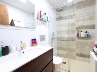 Twee-onder-een-kapwoning · Herverkoop - Cabo Roig · Cala Capitan · Alicante · Spanje