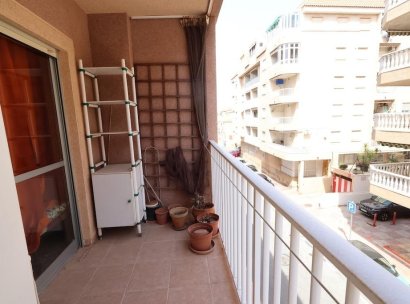 Appartement · Herverkoop - Torrevieja · Acequion · Alicante · Spanje