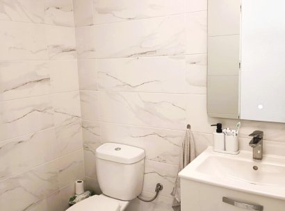 Appartement · Herverkoop - Torrevieja · Acequion · Alicante · Spanje