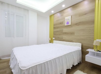 Appartement · Herverkoop - Torrevieja · Centro · Alicante · Spanje