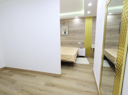 Appartement · Herverkoop - Torrevieja · Centro · Alicante · Spanje