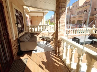 Twee-onder-een-kapwoning · Herverkoop - Orihuela Costa · La Zenia · Alicante · Spanje