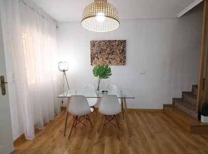 Twee-onder-een-kapwoning · Herverkoop - Orihuela Costa · La Zenia · Alicante · Spanje