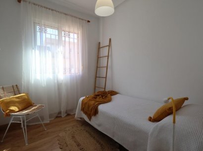 Twee-onder-een-kapwoning · Herverkoop - Orihuela Costa · La Zenia · Alicante · Spanje