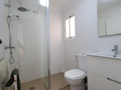 Twee-onder-een-kapwoning · Herverkoop - Orihuela Costa · La Zenia · Alicante · Spanje