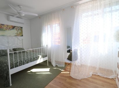 Twee-onder-een-kapwoning · Herverkoop - Orihuela Costa · La Zenia · Alicante · Spanje