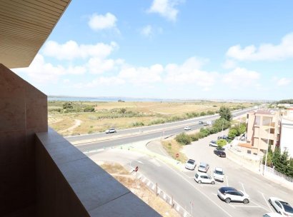 Appartement · Herverkoop - Torrevieja · La Mata pueblo · Alicante · Spanje