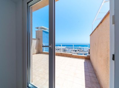 Twee-onder-een-kapwoning · Herverkoop - Orihuela Costa · Campoamor · Alicante · Spanje