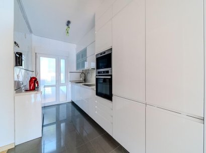 Twee-onder-een-kapwoning · Herverkoop - Orihuela Costa · Campoamor · Alicante · Spanje