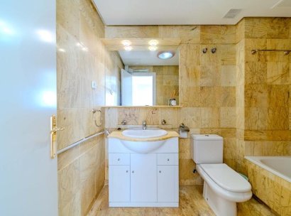 Twee-onder-een-kapwoning · Herverkoop - Orihuela Costa · Campoamor · Alicante · Spanje