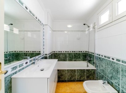 Twee-onder-een-kapwoning · Herverkoop - Orihuela Costa · Campoamor · Alicante · Spanje