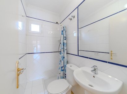 Twee-onder-een-kapwoning · Herverkoop - Orihuela Costa · Campoamor · Alicante · Spanje