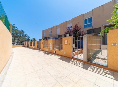 Twee-onder-een-kapwoning · Herverkoop - Orihuela Costa · Campoamor · Alicante · Spanje