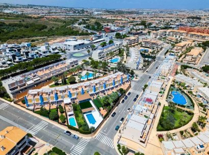 Twee-onder-een-kapwoning · Herverkoop - Orihuela Costa · Campoamor · Alicante · Spanje