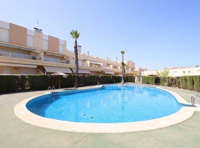 Twee-onder-een-kapwoning · Herverkoop - Orihuela Costa · Aguamarina · Alicante · Spanje