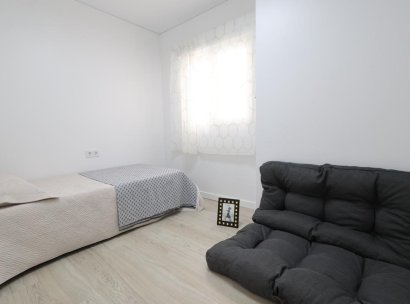 Appartement · Herverkoop - Torrevieja · Acequion · Alicante · Spanje