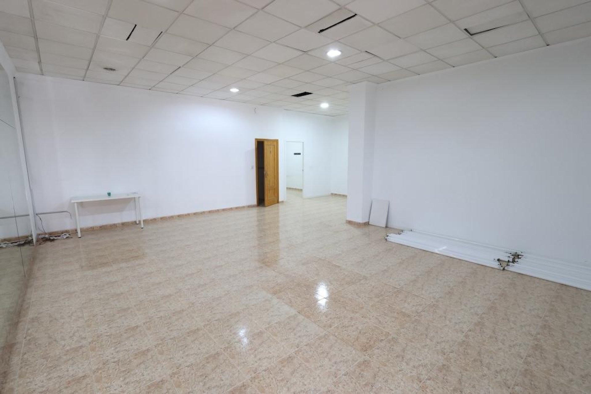 Herverkoop - Bedrijfsruimte - Torrevieja - Costa Blanca South
