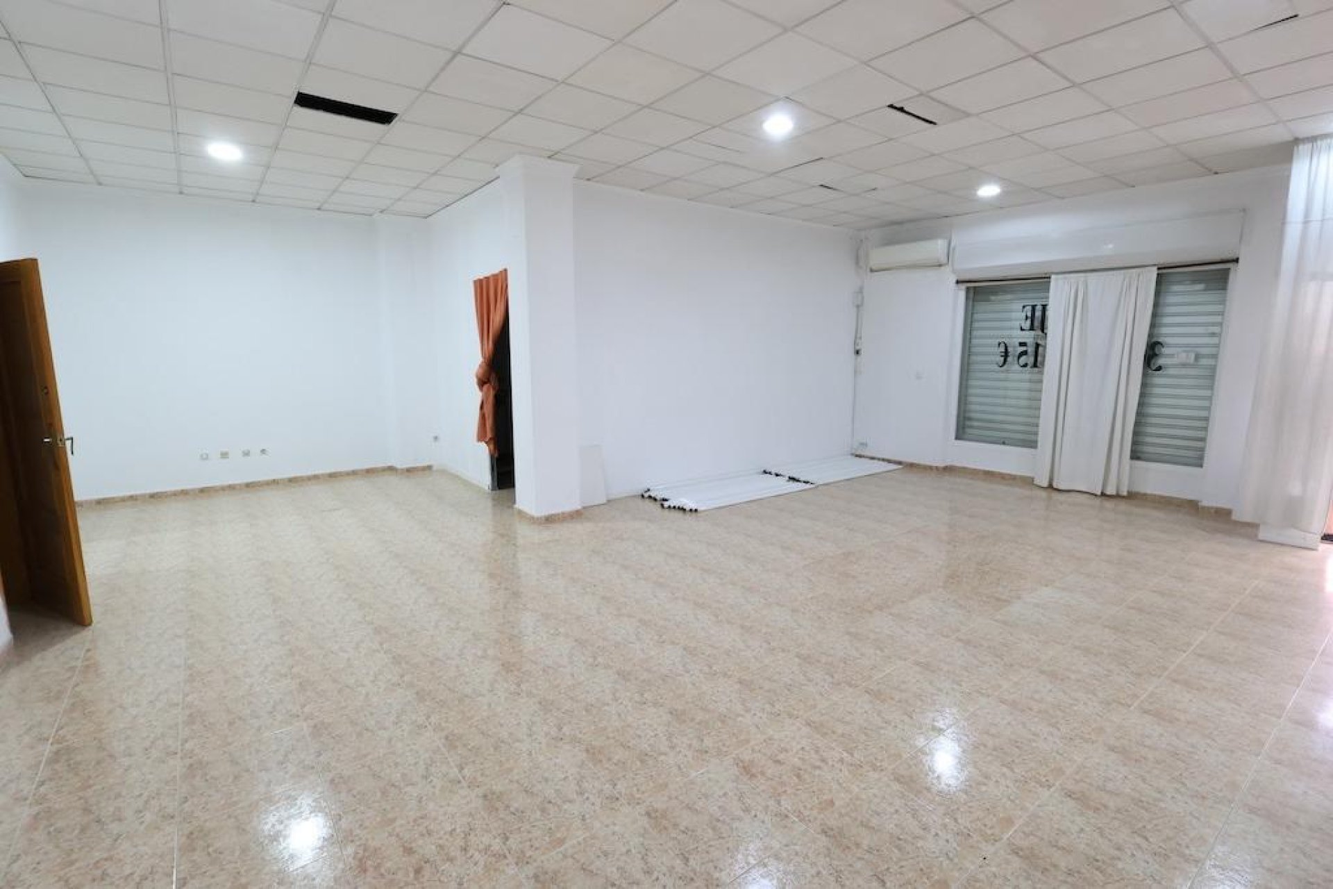 Herverkoop - Bedrijfsruimte - Torrevieja - Costa Blanca South