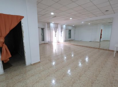 Bedrijfsruimte · Herverkoop - Torrevieja · Centro · Alicante · Spanje