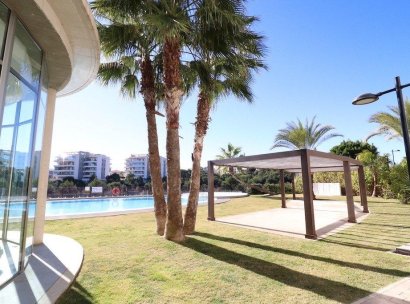 Appartement · Herverkoop - Orihuela Costa · Villamartín · Alicante · Spanje