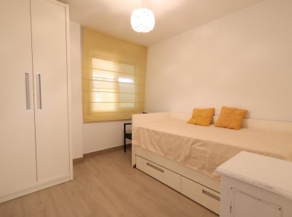 Appartement · Herverkoop - Orihuela Costa · Campoamor · Alicante · Spanje