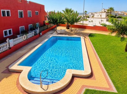 Bungalow · Återförsäljning - Orihuela Costa · Los Altos · Alicante · Spanien