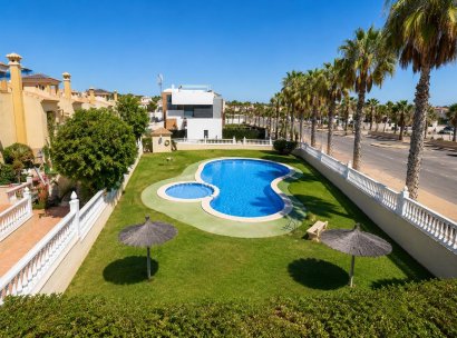 Appartement · Herverkoop - Orihuela Costa · Lomas de Cabo Roig · Alicante · Spanje