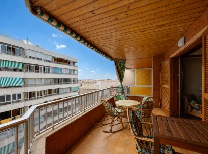 Appartement · Herverkoop - Torrevieja · Playa del Acequión · Alicante · Spanje