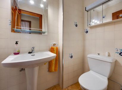 Appartement · Herverkoop - Torrevieja · Playa del Acequión · Alicante · Spanje
