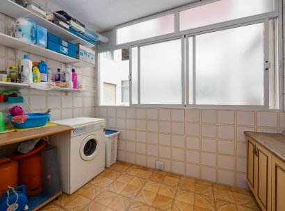 Appartement · Herverkoop - Torrevieja · Playa del Acequión · Alicante · Spanje