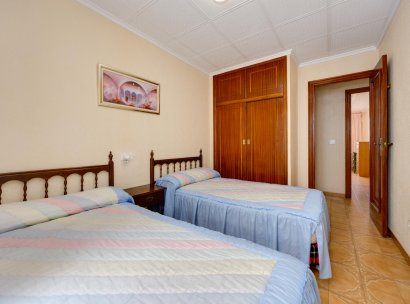Appartement · Herverkoop - Torrevieja · Playa del Acequión · Alicante · Spanje