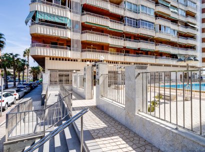 Appartement · Herverkoop - Torrevieja · Playa del Acequión · Alicante · Spanje