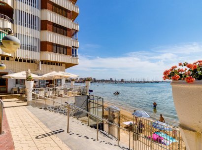 Appartement · Herverkoop - Torrevieja · Playa del Acequión · Alicante · Spanje