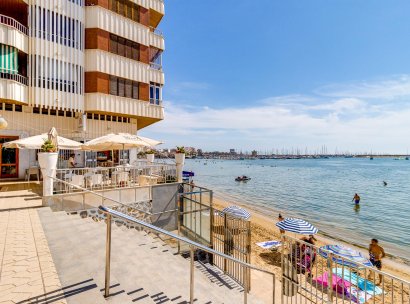 Appartement · Herverkoop - Torrevieja · Playa del Acequión · Alicante · Spanje