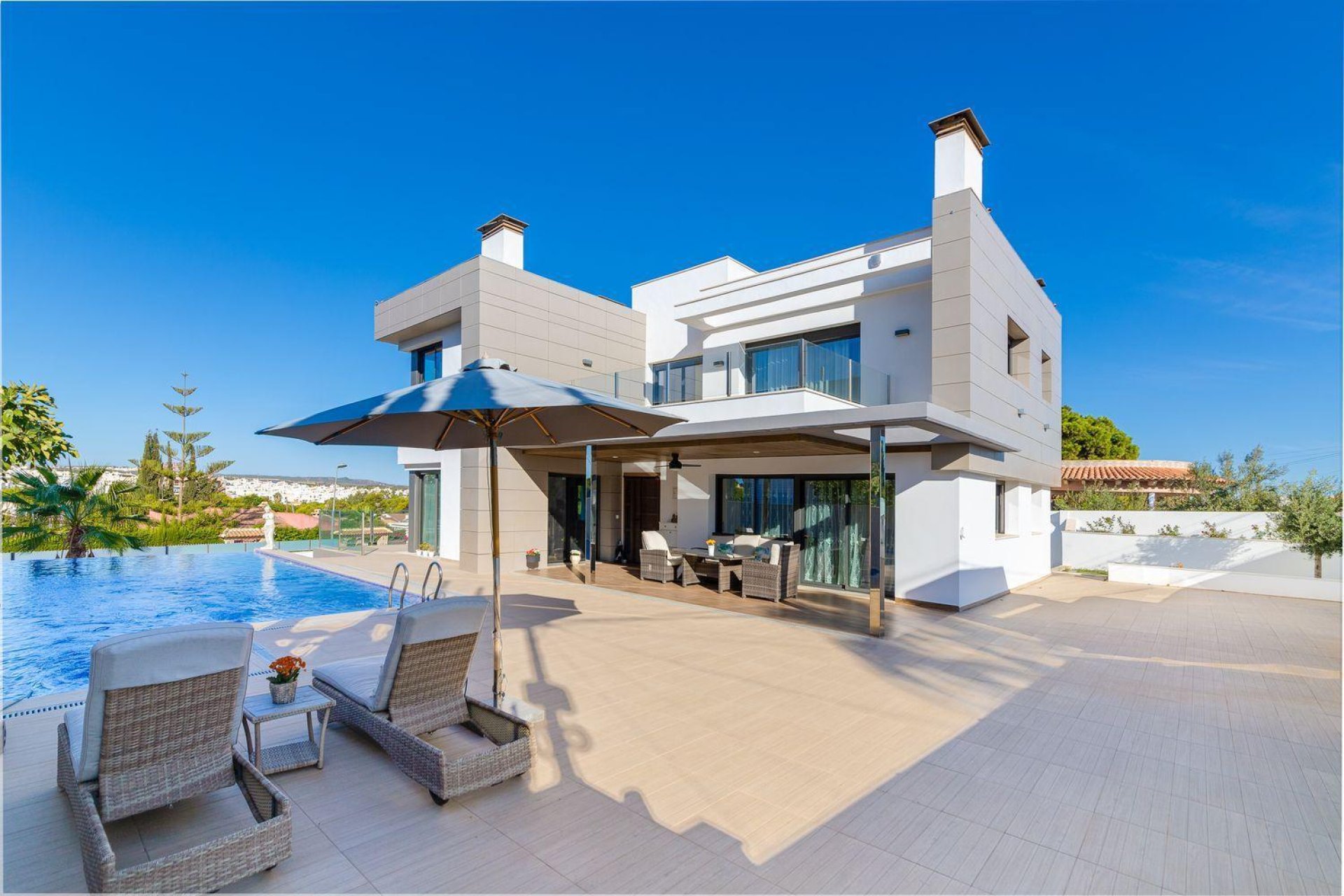 Återförsäljning - Villa - Torrevieja - Costa Blanca South