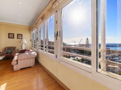 Appartement · Herverkoop - Torrevieja · CLUB NAUTICO TORREVIEJA · Alicante · Spanje