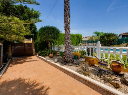 Villa · Herverkoop - La Marina · Alicante · Spanje