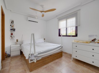 Villa · Herverkoop - La Marina · Alicante · Spanje