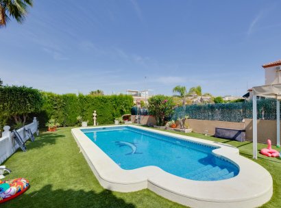 Villa · Herverkoop - La Marina · Alicante · Spanje