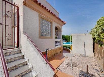 Villa · Herverkoop - La Marina · Alicante · Spanje