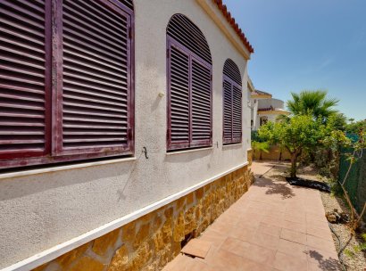 Villa · Herverkoop - La Marina · Alicante · Spanje