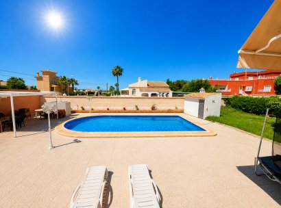 Villa · Herverkoop - Torrevieja · La siesta · Alicante · Spanje