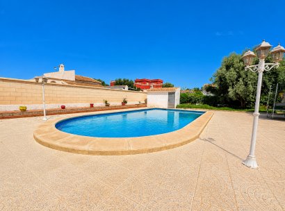 Villa · Herverkoop - Torrevieja · La siesta · Alicante · Spanje